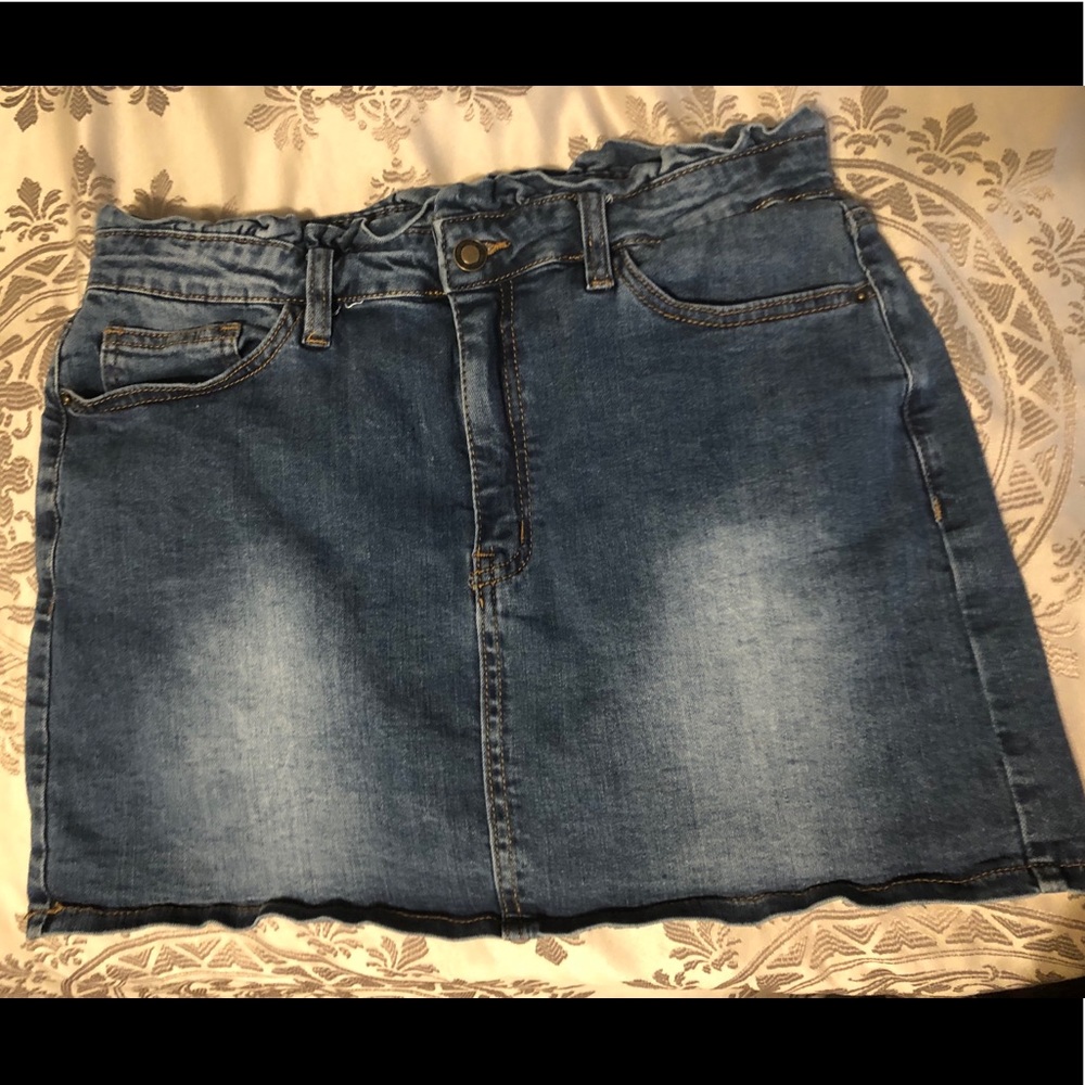 Ruffles top skirt